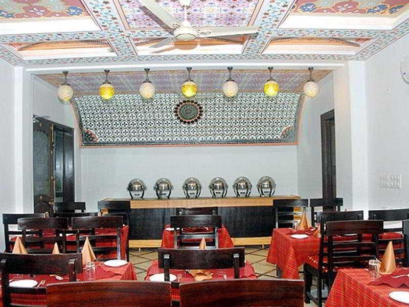 Nahargarh Haveli-Near Train Station Metro Hotel Jaipur Buitenkant foto