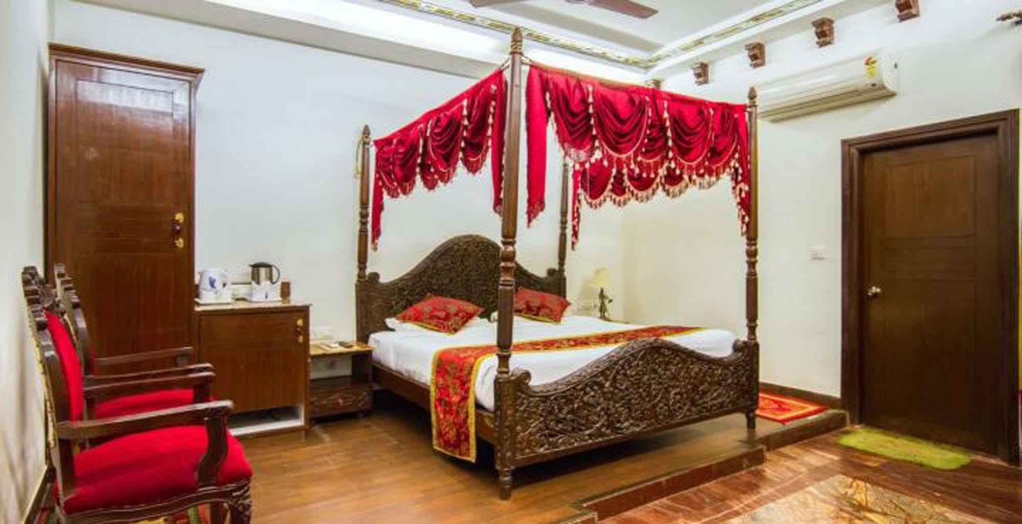 Nahargarh Haveli-Near Train Station Metro Hotel Jaipur Buitenkant foto