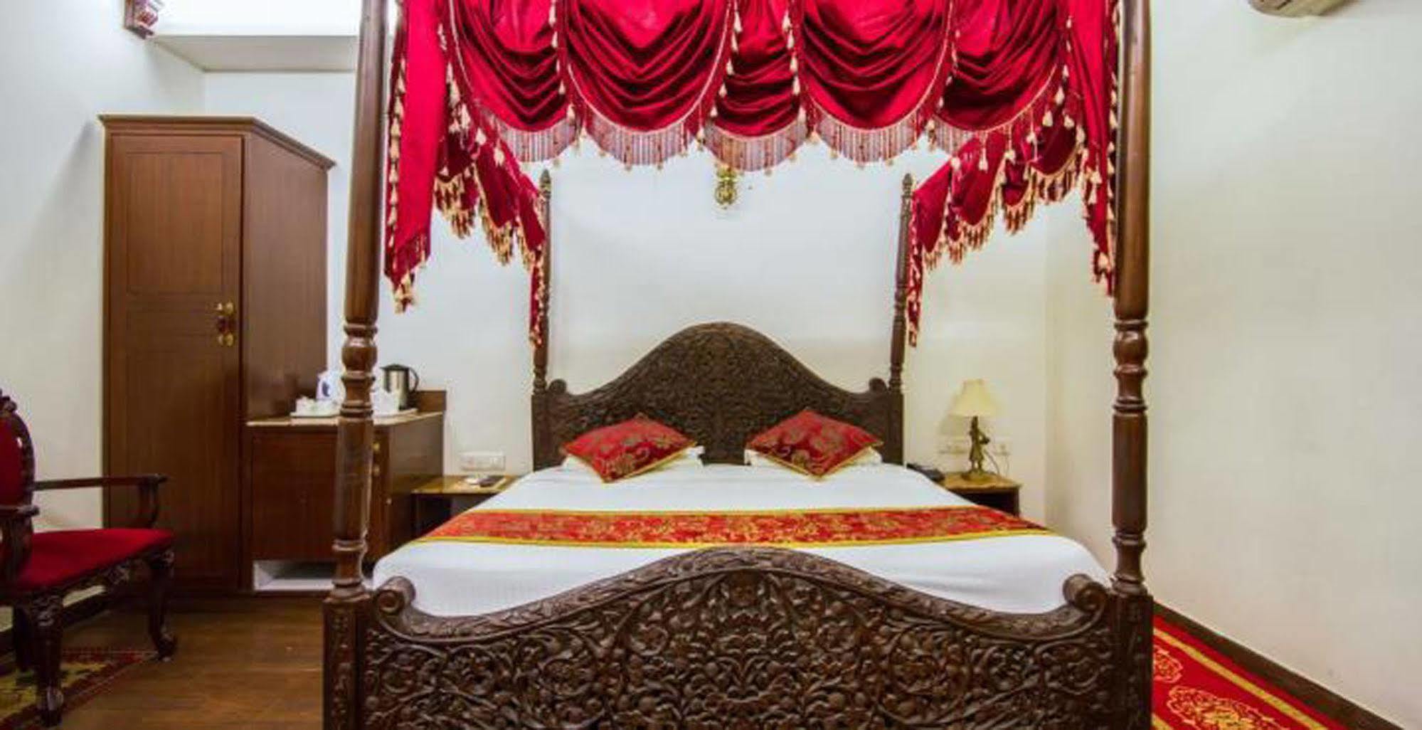 Nahargarh Haveli-Near Train Station Metro Hotel Jaipur Buitenkant foto